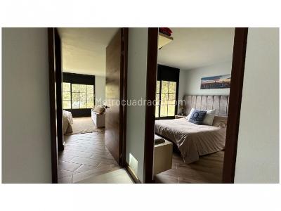 Casa de 3 alcobas en venta en Alto Del Escobero, Envigado, 360 m² · foto 13 de 20