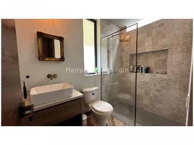 Casa de 3 alcobas en venta en Alto Del Escobero, Envigado, 360 m² · foto 16 de 20