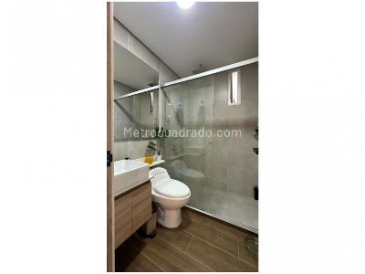Apartamento de 2 alcobas en venta en Envigado, Envigado, 81 m² · foto 11 de 19