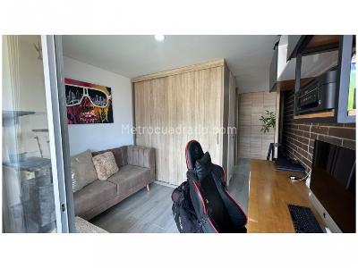 Apartamento de 2 alcobas en venta en Envigado, Envigado, 81 m² · foto 12 de 19