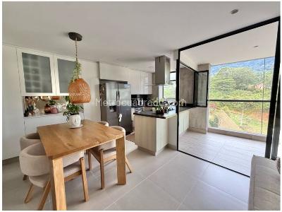 Apartamento en venta en Loma De Las Brujas, Envigado · foto 2 de 18