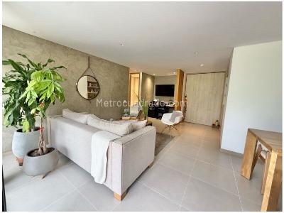 Apartamento en venta en Loma De Las Brujas, Envigado · foto 3 de 18