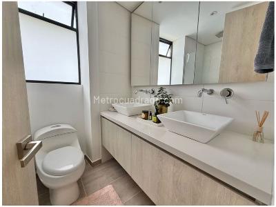 Apartamento en venta en Loma De Las Brujas, Envigado · foto 15 de 18