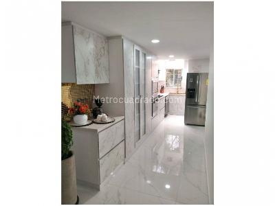 Casa de 3 alcobas en venta en El Diamante, Medellín, 230 m² · foto 8 de 20