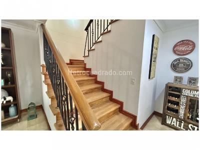 Casa de 4 alcobas en venta en San Lucas, Medellín, 373 m² · foto 10 de 20