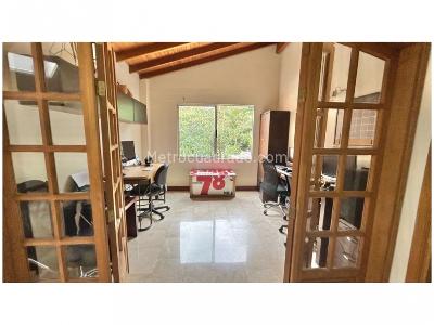 Casa de 4 alcobas en venta en San Lucas, Medellín, 373 m² · foto 16 de 20