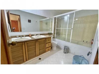 Casa de 4 alcobas en venta en San Lucas, Medellín, 373 m² · foto 20 de 20