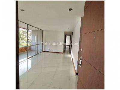 Apartamento en venta en Loma Del Chocho, Envigado · foto 2 de 18