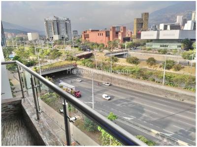 Apartamento de 3 alcobas en venta en Conquistadores, Medellín, 107 m² · foto 9 de 15