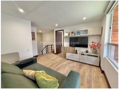 Apartamento de 3 alcobas en venta en Loma De Los Balsos, Medellín, 134 m² · foto 15 de 20