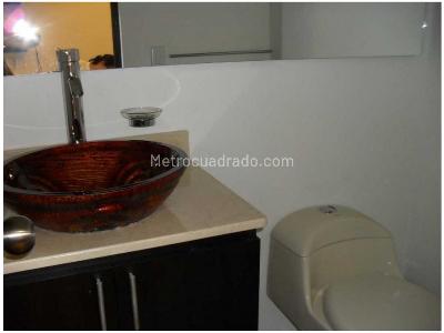 Apartaestudio en venta en El Poblado, Medellín, 60 m² · foto 8 de 20