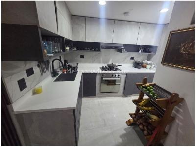 Casa de 4 alcobas en venta en Transversal Intermedia, Envigado, 270 m² · foto 3 de 20