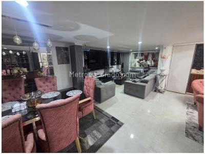 Casa de 4 alcobas en venta en Transversal Intermedia, Envigado, 270 m² · foto 6 de 20