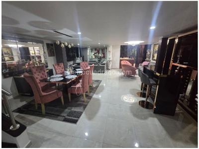 Casa de 4 alcobas en venta en Transversal Intermedia, Envigado, 270 m² · foto 7 de 20