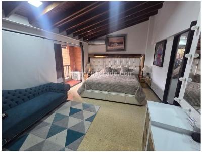 Casa de 4 alcobas en venta en Transversal Intermedia, Envigado, 270 m² · foto 9 de 20