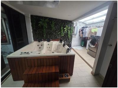 Casa de 4 alcobas en venta en Transversal Intermedia, Envigado, 270 m² · foto 12 de 20