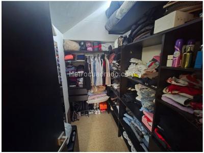 Casa de 4 alcobas en venta en Transversal Intermedia, Envigado, 270 m² · foto 15 de 20