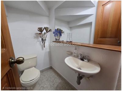 Casa de 3 alcobas en venta en La Cuenca, Envigado, 152 m² · foto 8 de 20