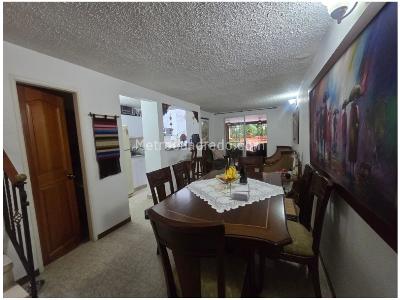 Casa de 3 alcobas en venta en La Cuenca, Envigado, 152 m² · foto 9 de 20