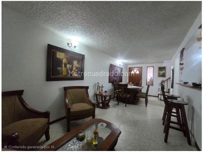Casa de 3 alcobas en venta en La Cuenca, Envigado, 152 m² · foto 11 de 20