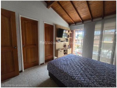 Casa de 3 alcobas en venta en La Cuenca, Envigado, 152 m² · foto 17 de 20
