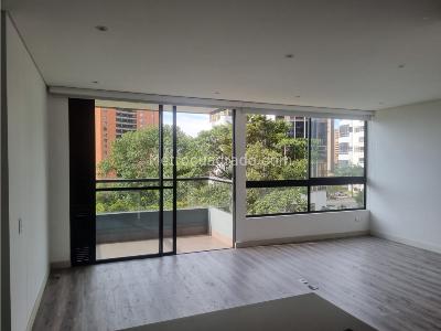 Apartamento de 1 alcoba en venta en Linares, Medellín, 52 m² · foto 2 de 11