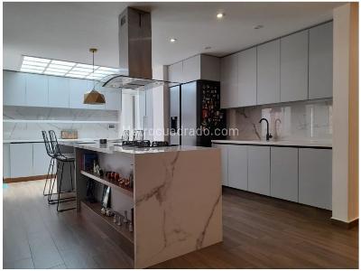 Apartamento de 3 alcobas en venta en San Patricio, Bogotá, 164 m² · foto 8 de 18