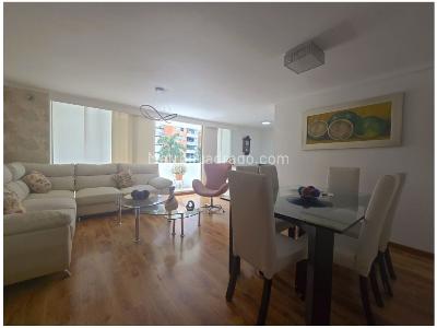 Apartamento en venta en Loma De Los Bernal, Medellín · foto 3 de 20