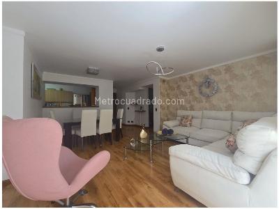 Apartamento en venta en Loma De Los Bernal, Medellín · foto 4 de 20
