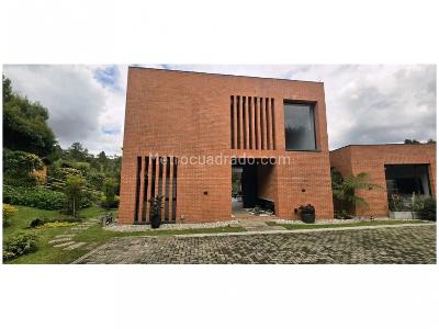 Casa de 4 alcobas en venta en Alto De Las Palmas, Envigado, 400 m² · foto 4 de 20