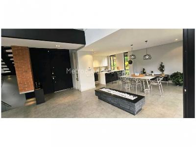 Casa de 4 alcobas en venta en Alto De Las Palmas, Envigado, 400 m² · foto 15 de 20
