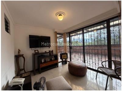 Apartamento en venta en Patio Bonito, Medellín · foto 3 de 20