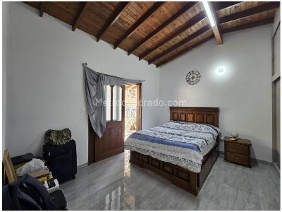 Casa de 3 alcobas en venta en Lorena, Medellín, 143 m² · foto 6 de 12