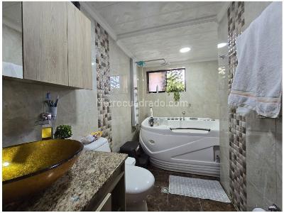 Casa de 3 alcobas en venta en Lorena, Medellín, 143 m² · foto 9 de 12