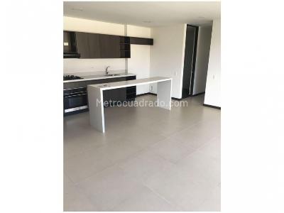 Apartamento de 2 alcobas en venta en Altos Del Poblado, Medellín, 86 m² · foto 3 de 14