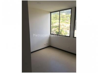 Apartamento de 2 alcobas en venta en Altos Del Poblado, Medellín, 86 m² · foto 12 de 14