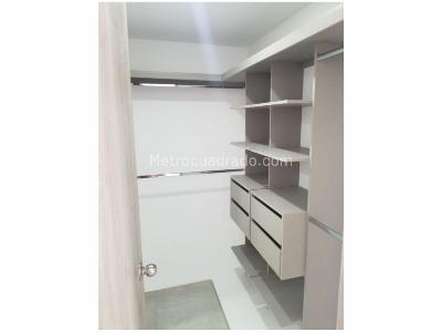 Apartamento de 3 alcobas en venta en Las Lomitas, Sabaneta, 80 m² · foto 5 de 12