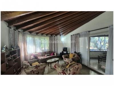 Casa de 5 alcobas en venta en Laureles, Medellín, 300 m² · foto 3 de 20