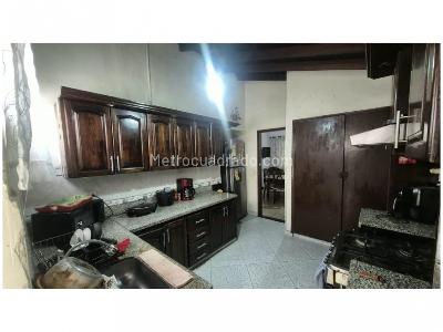Casa de 5 alcobas en venta en Laureles, Medellín, 300 m² · foto 4 de 20