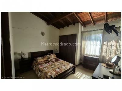 Casa de 5 alcobas en venta en Laureles, Medellín, 300 m² · foto 7 de 20