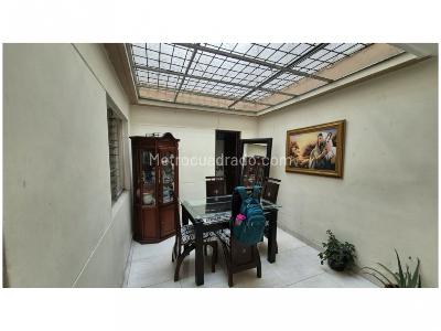 Casa de 5 alcobas en venta en Laureles, Medellín, 300 m² · foto 16 de 20