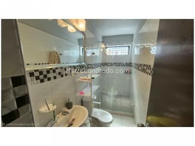 Casa de 5 alcobas en venta en Laureles, Medellín, 300 m² · foto 20 de 20