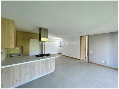 Apartamento de 2 alcobas en venta en Las Palmas Intercontinental, Medellín, 69 m² · foto 2 de 20