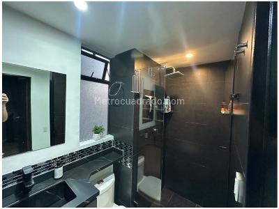 Apartamento de 3 alcobas en venta en El Poblado, Medellín, 110 m² · foto 7 de 20