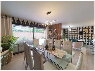 Casa de 4 alcobas en venta en El Poblado, Medellín, 250 m² · foto 2 de 20