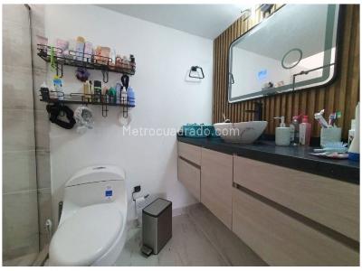 Casa de 4 alcobas en venta en El Poblado, Medellín, 250 m² · foto 16 de 20