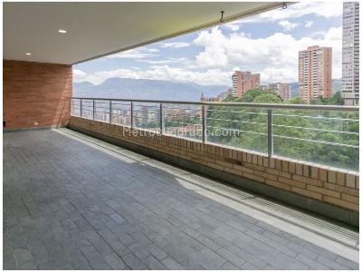 Apartamento de 3 alcobas en venta en La Calera, Medellín, 243 m² · foto 3 de 14