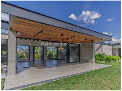 Casa de 3 alcobas en venta en Llanogrande, Rionegro, 463 m² · foto 2 de 20