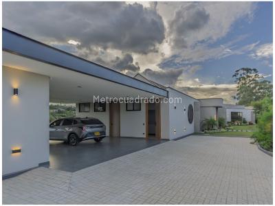 Casa de 3 alcobas en venta en Llanogrande, Rionegro, 463 m² · foto 9 de 20