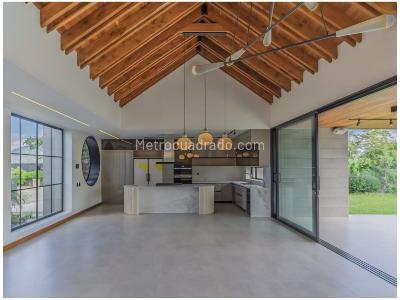 Casa de 3 alcobas en venta en Llanogrande, Rionegro, 463 m² · foto 13 de 20